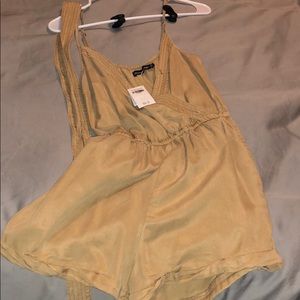 NWT XS Abercrombie & Fitch romper tan